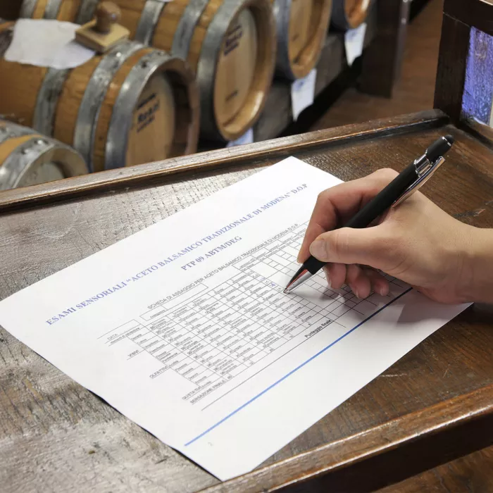 aceto balsamico tradizionale di modena - discliplinare produzione
