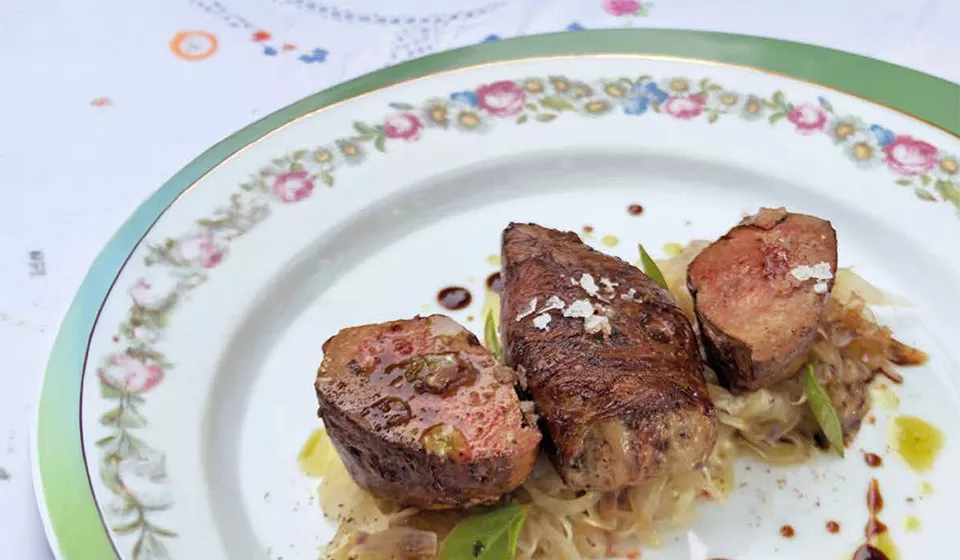 fegatini-di-maiale-con-cipolla-di-tropea-aceto-balsamico-tradizionale-modena