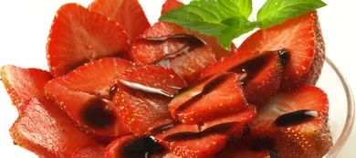 fragole-di-mirella-aceto-balsamico-tradizionale-modena