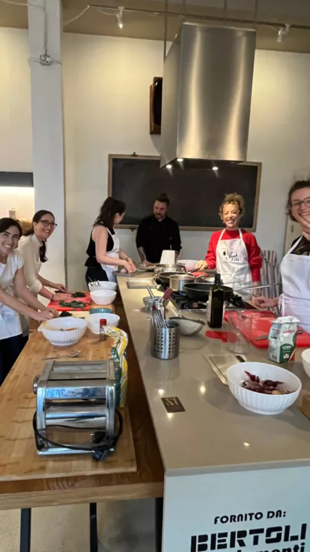 Aceto Balsamico Tradizionale di Modena-Incoming USA laboratorio di cucina