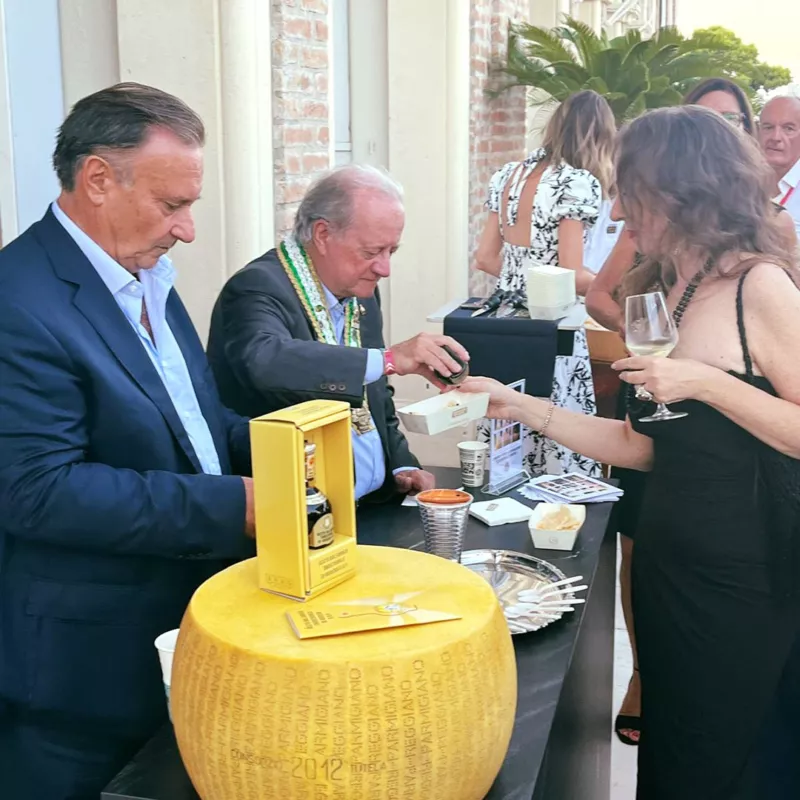 Aceto balsamico tradizionale di modena dop - assaggi a mostra cinema venezia 2024