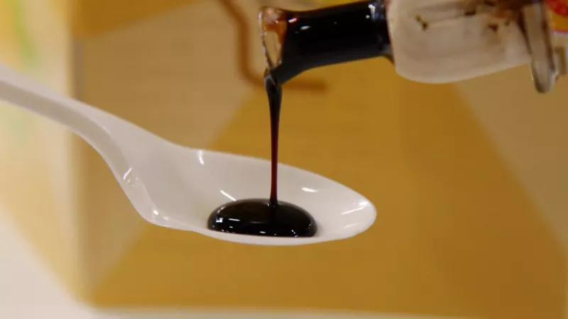 Aceto Balsamico Tradizionale di Modena-Crouch e Mazzei assaggio prodotto