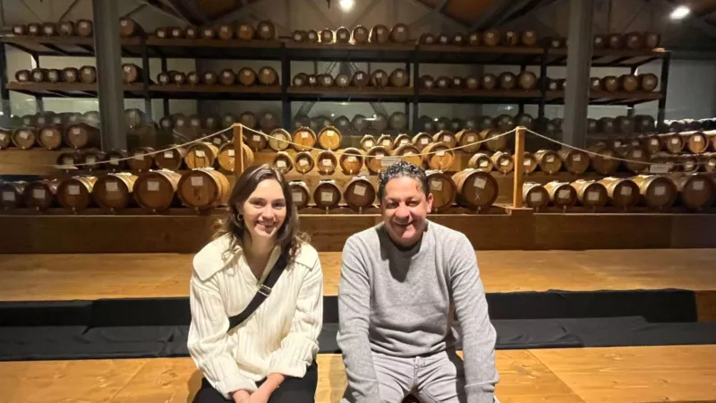 Aceto Balsamico Tradizionale di Modena-Giulia Crouch e Francesco Mazzei visita acetaia