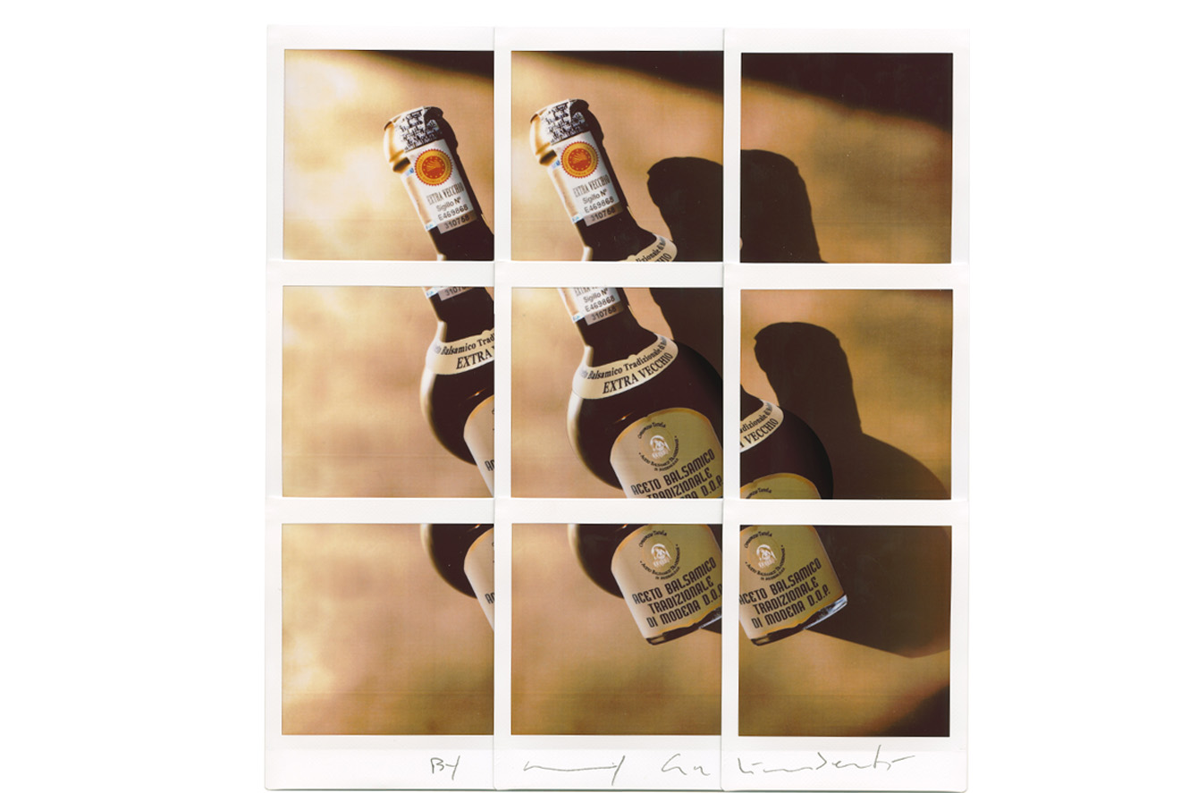 aceto balsamico tradizionale di modena dop - foto artistica by maestro maurizio galimberti