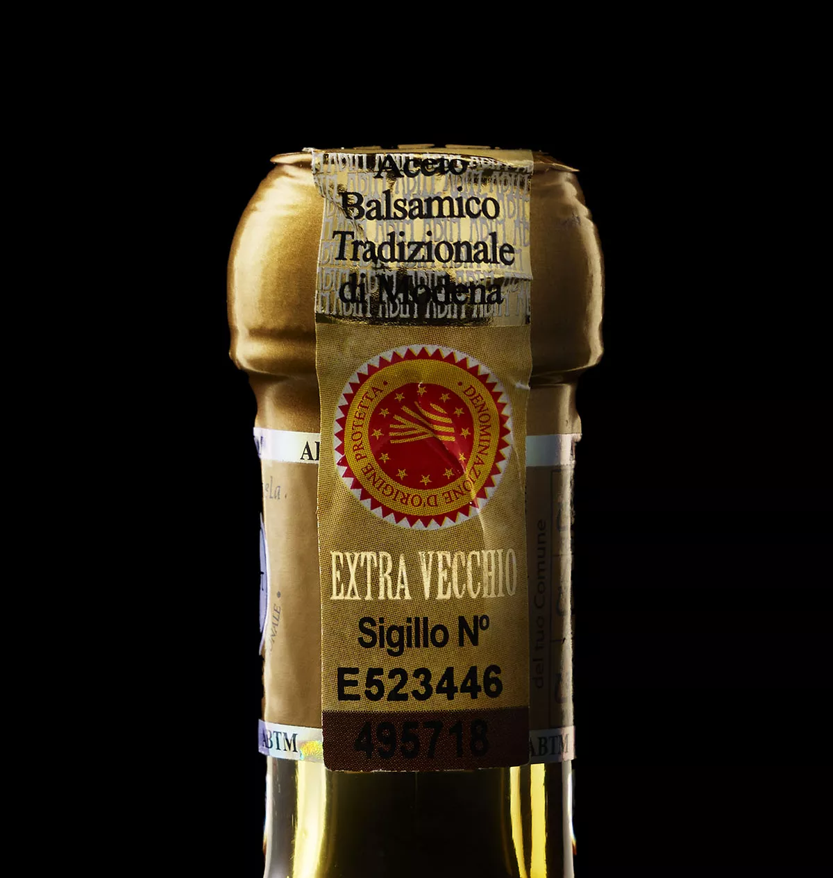 aceto balsamico tradizionale di modena dop - il sigillo sulla bottiglietta