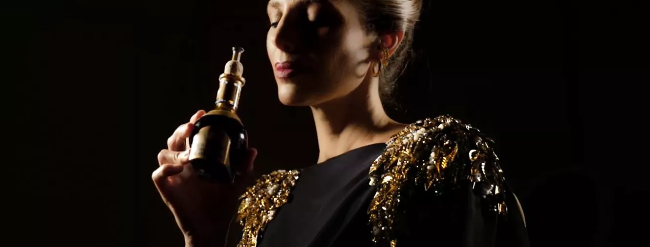 aceto balsamico tradizionale di modena - cantante lirica in docufilm "l'opera del tempo"